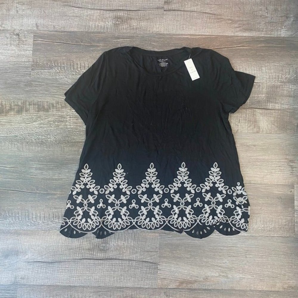 *NWT* Lane Bryant Swing Tee Black w/White embroidery at the bottom.  Size 14/16